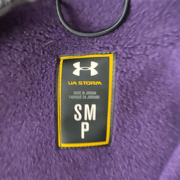 Under Armour Sweatshirt - Picture 2 of 3